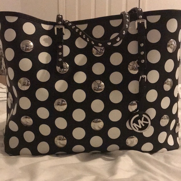 Michael Kors Handbags - Michael Kors Tote